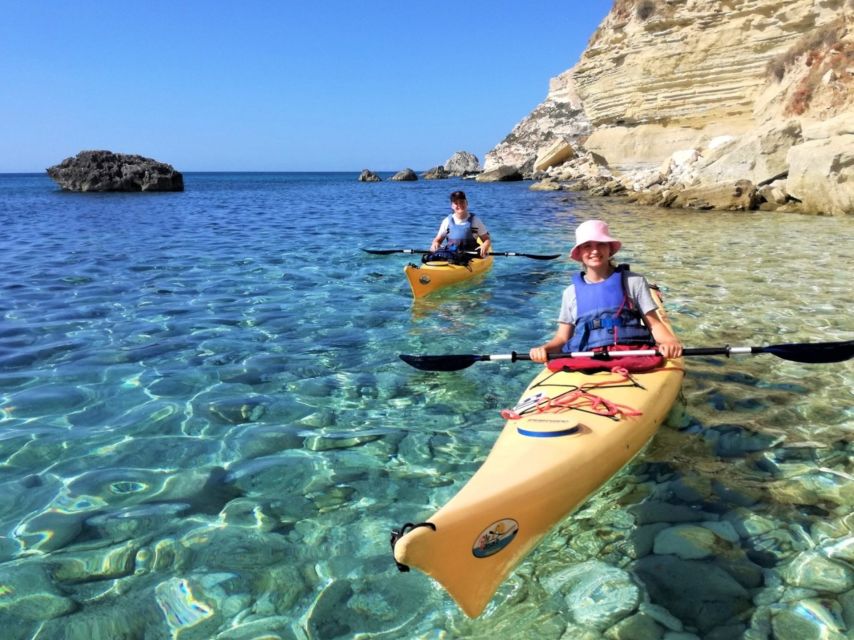 Cagliari: Guided Kayak Excursion in the Gulf of Cagliari - Thirty minutes at Calamosca