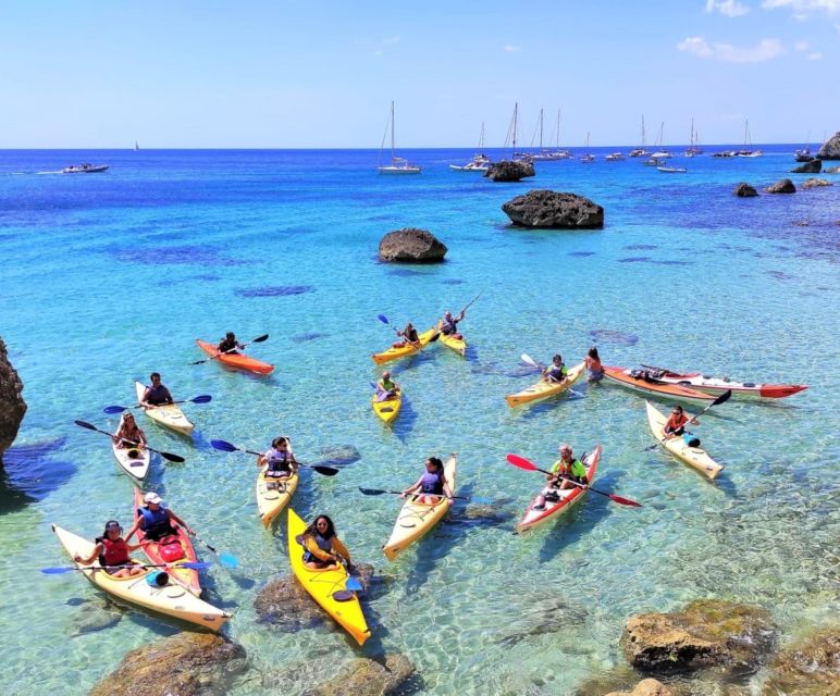 Cagliari: Guided Kayak Excursion in the Gulf of Cagliari - The return past Crocodile and Mushroom rocks