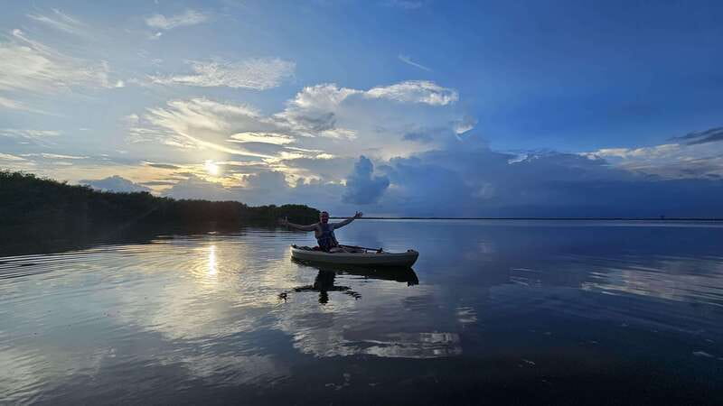 Cancun: Kayaking Tour in Nichupte Lagoon - Sunrise, midday, or sunset?