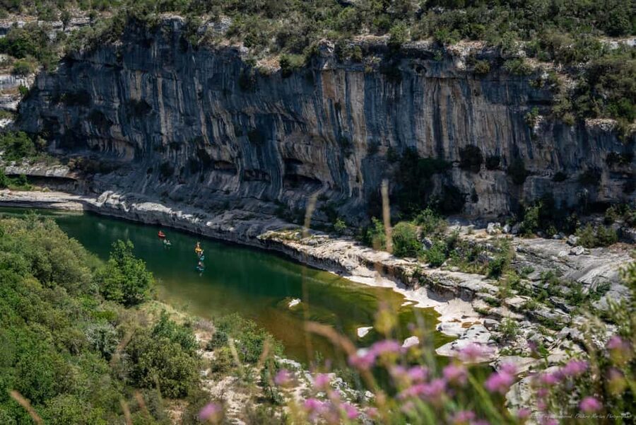 Canoe/Kayak descent of the Ardèche Nature Reserve: 5 hours - approx. 24 km - Key points to know before you book
