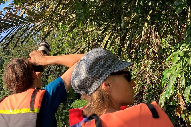 Canoe tour - Canoe or kayak through the national park