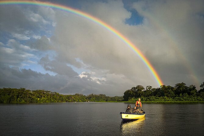 Canoe tour dentro del Parque - What the guide and small group add