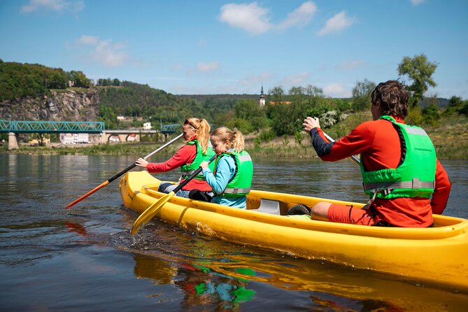 Canoeing on the Elbe river from Děčín to Bad Schandau - Through Bohemian and Saxon Switzerland
