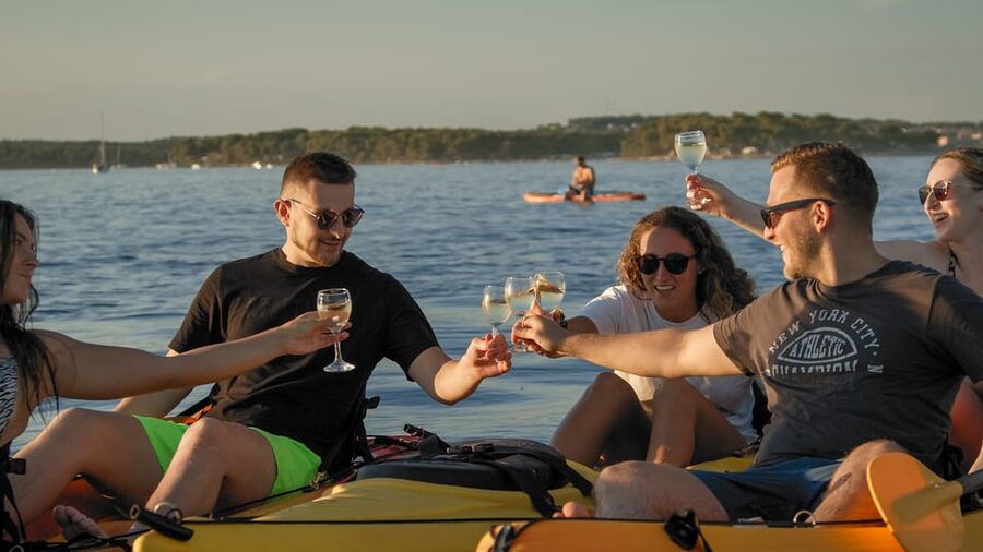 Cape Kamenjak: Sunset Kayak/SUP Wine Tour - Weather, cancellations, and practical planning