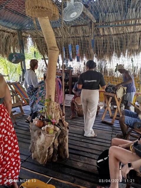 Cartagena: FISHERMEN'S ISLAND IN THE MANGROVES by canoe - Reaching Fishermen’s Island