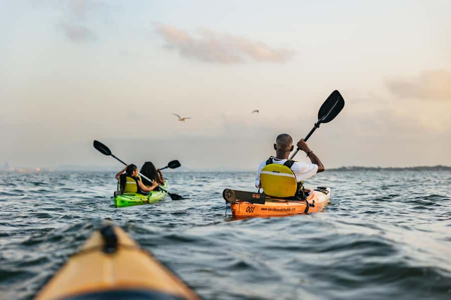 Cartagena: Sunset Sea Kayaking Tour - Paddling from Castillogrande into the bay