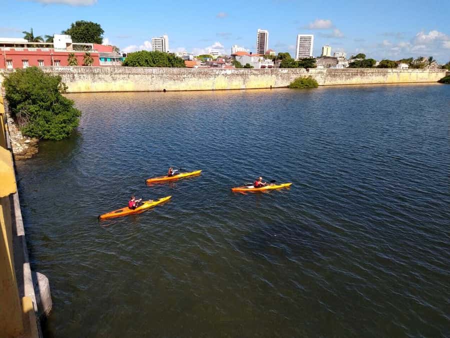 Cartagena: Walled City Kayak Tour - What the $73 price includes