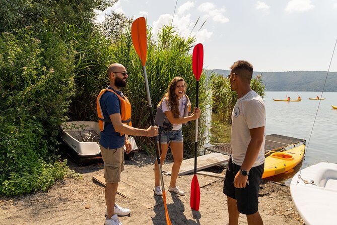 Castel Gandolfo Lake Kayak and Swim Tour - The two-hour circuit around the lake