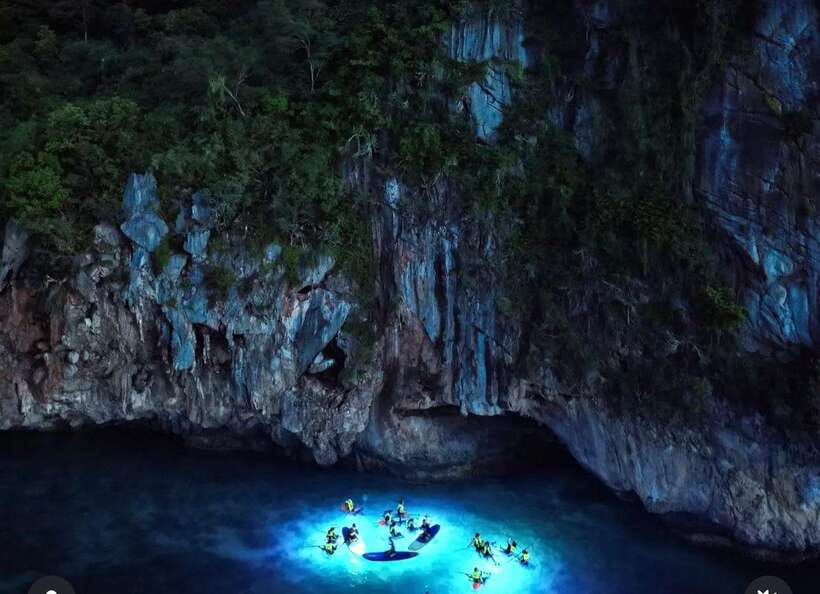 Cat Ba Island: Lan Ha Bay Bioluminescence Plankton Kayaking - The 6 p.m. transition to night kayaking