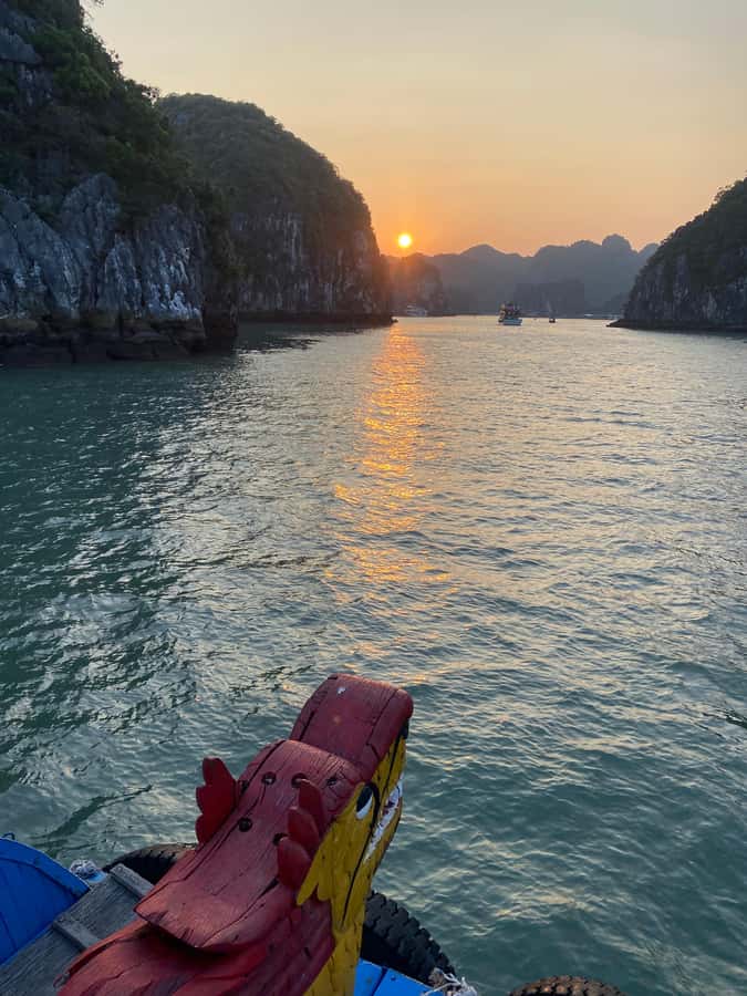 Cat Ba : Lan Ha Bay Bioluminescent Plankton Kayak Boat Tour - Pack for the bay, rocks, and cool evening