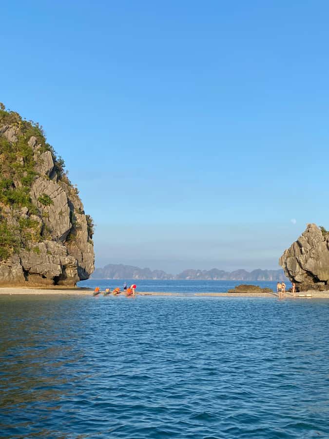 Cat Ba : Lan Ha Bay Bioluminescent Plankton Kayak Boat Tour - From Cai Beo to the Floating Fisherman Village