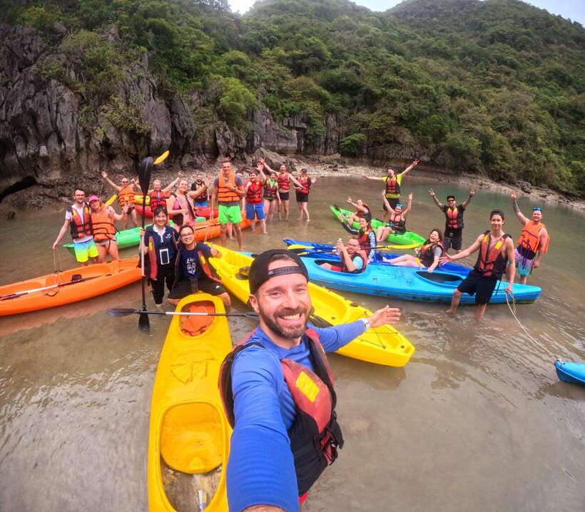 Cat Ba: Lan Ha, HaLong bay full day- biking, kayaking, lunch - Sailing past the floating fishing village