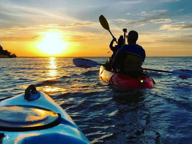 Cat Ba: Sunset and Night kayak with bioluminescent plankton - Why the moon and weather matter
