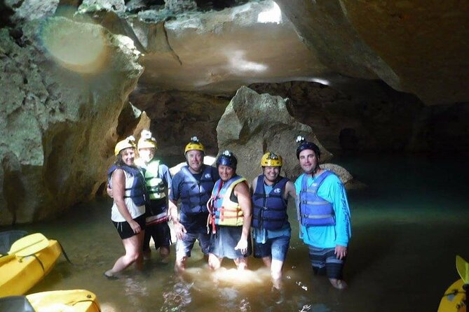 Cave Kayaking or tubing, Ziplines and Altun Ha V.i.V. - Altun Ha: temples, pyramids, and a jungle setting