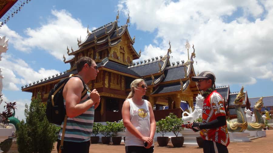 Chiang Mai: 25km Leisure Mountain Biking & Jungle Kayaking - Guides and practical support