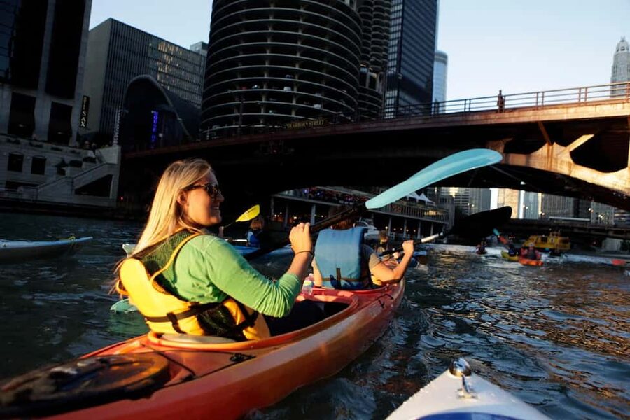 Chicago: 2-Hour Downtown Kayak Rental - The lesson before you launch