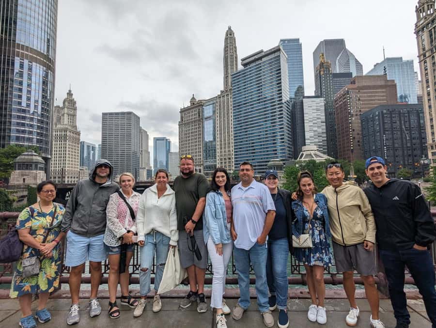 Chicago: Best of Attractions Walking Tour +Bike/Kayak Rental - The Chicago Riverwalk and the Wrigley Building