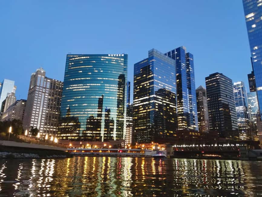 Chicago: Sunset Kayak Tour on the Chicago River - Why the Chicago River changes the skyline
