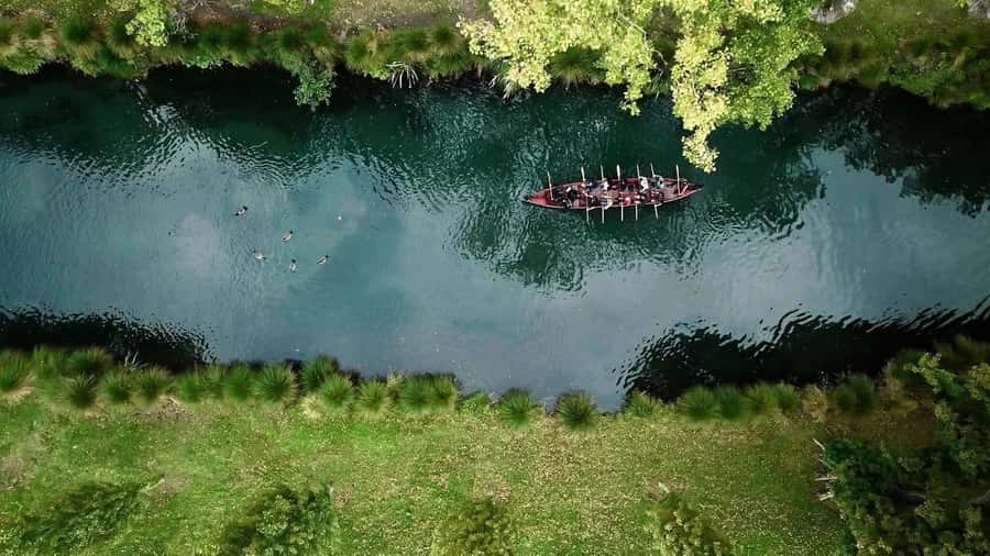 Christchurch: Waka Paddling Experience on the Avon River - The mihi and the first look at the Ōtākaro Awa