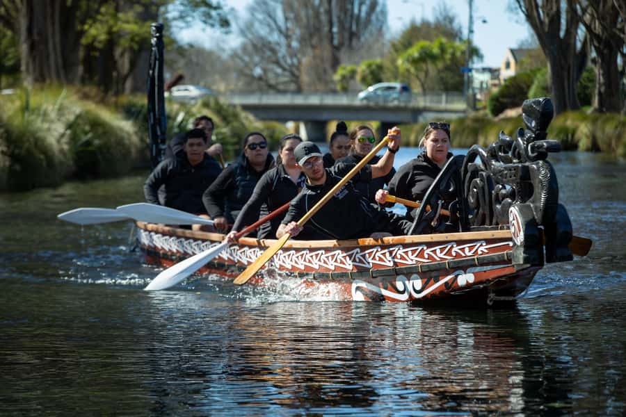 Christchurch: Waka Paddling Experience on the Avon River - Starting at 794 Colombo Street