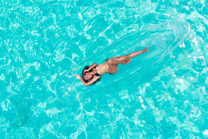 Clear Kayak Photoshoot in Nassau ,Bahamas. - Who will enjoy this most?