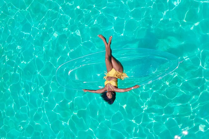 Clear kayak photoshoot Nassau Bahamas. - Why this clear kayak shoot works well in Nassau