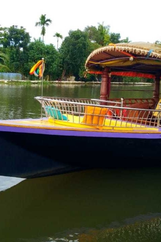 Cochin : Alleppey/Alappuzha Backwater Canoe (Shikara) Cruise - What to Pack for a Boat With No Toilet