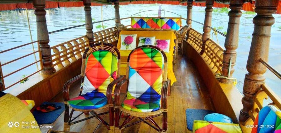 Cochin : Alleppey/Alappuzha Backwater Canoe (Shikara) Cruise - Who Will Enjoy This Cruise Most