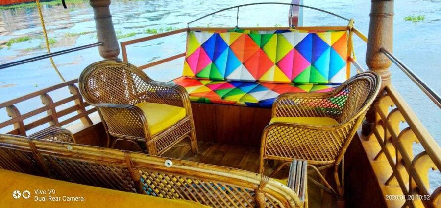 Cochin : Alleppey/Alappuzha Backwater Canoe (Shikara) Cruise - Boarding the Shikara Around 10:30