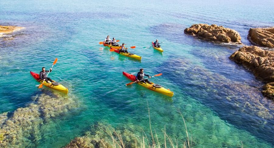 Costa Brava: Sea Caves Kayaking and Snorkeling Tour - The 15-minute safety briefing