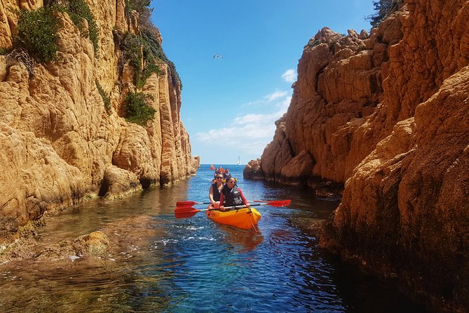 Costa Brava Tour with Kayak & Lagoon Snorkeling - Leaving Barcelona for the coast