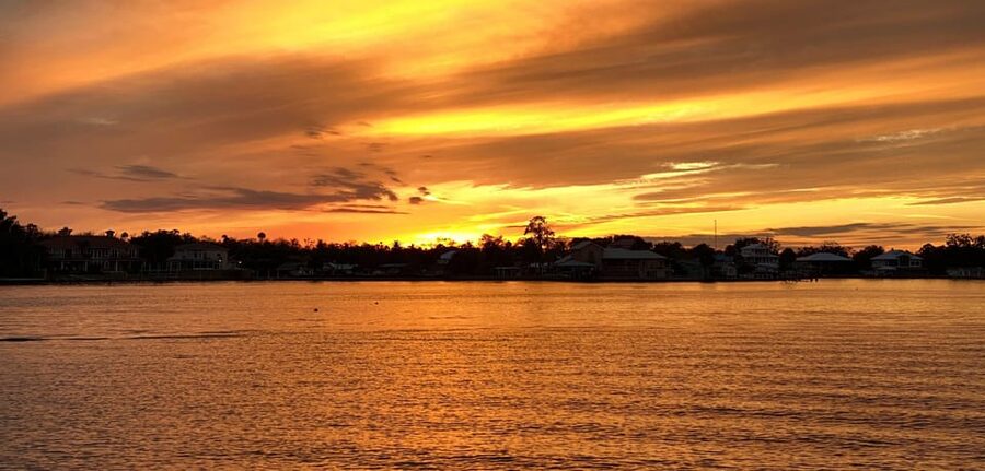 Crystal River Clear Kayak Sunset & Night Glow Tour - Watching the west-coast sun go down
