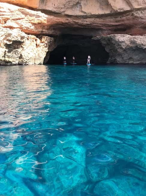 Curso de PaddleSurf, Visita Cuevas y Calas secretas, Snorkel - Paddling the cliffs west of Ibiza