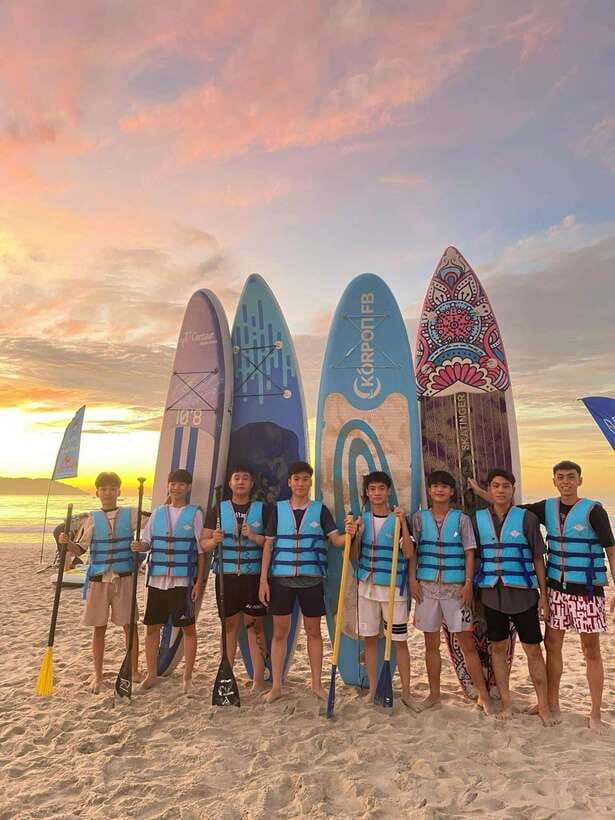 Da Nang: Man Thai Beach Stand-Up Paddleboarding Tour - Booking details that affect your day