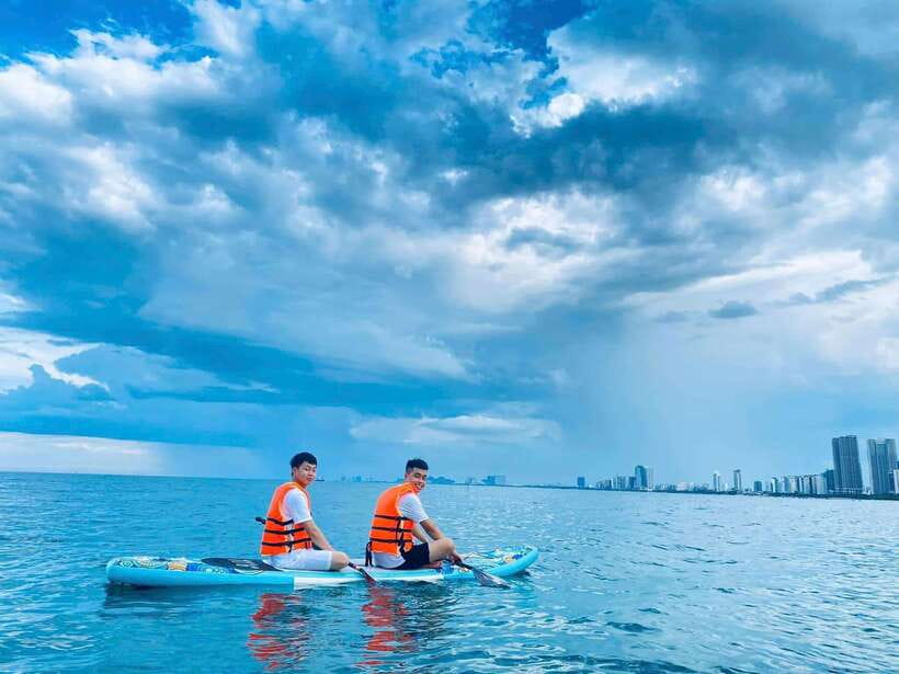 Da Nang: Man Thai Beach Stand-Up Paddleboarding Tour - The relaxed paddle back to shore