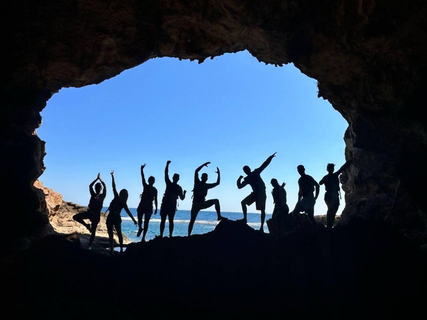 Dénia: Cova Tallada kayak trip - What to bring for comfort and safety