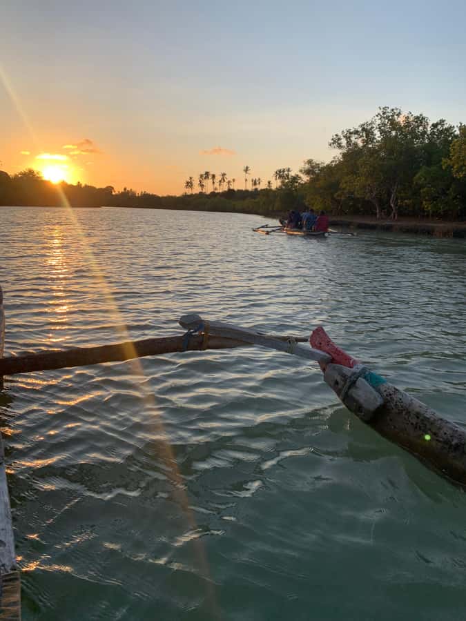 Diani: Sunset Canoe Tour along the River with Mangroves - Meeting Omari at Kongo Mosque