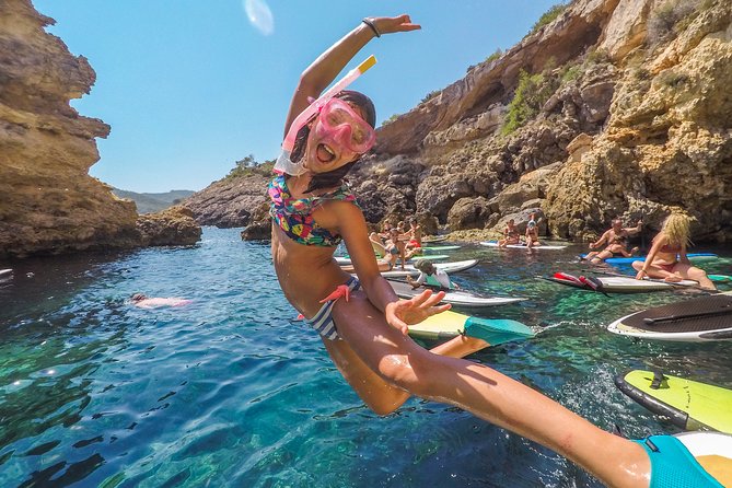 Discover the best corners of the island in paddle surf - A relaxed pace, not a fitness challenge