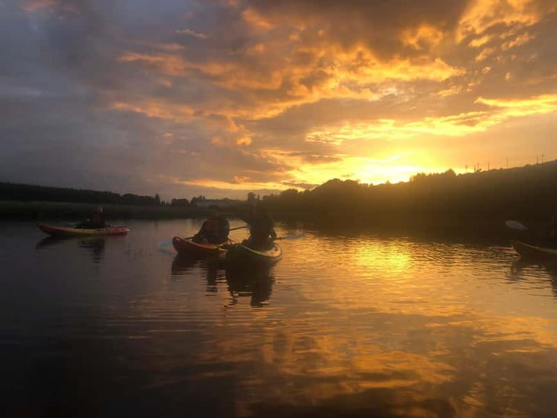 Donegal: Sunset Kayak Trip on Dunlewey Lake - The safety briefing and first strokes