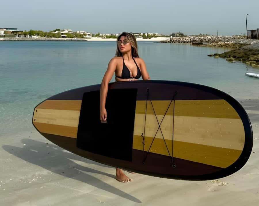 Dubai: Stand-Up Paddle Boarding with Burj Khalifa View - Why the Burj Khalifa looks better from a paddleboard