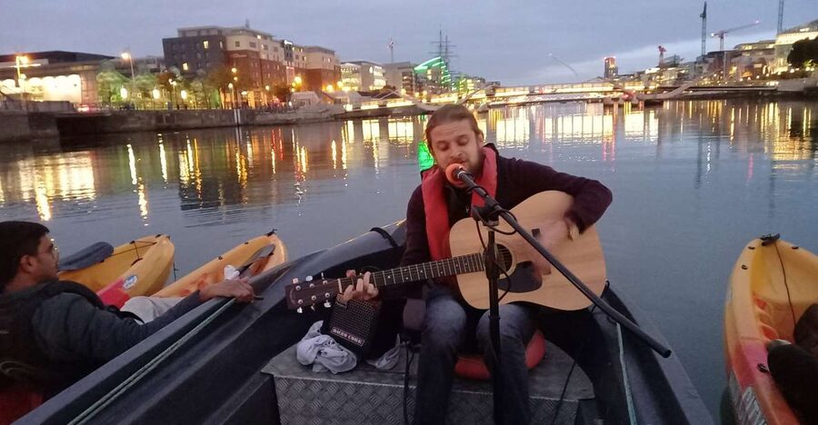 Dublin: Music Under the Bridges Kayaking Tour - Paddling through central Dublin