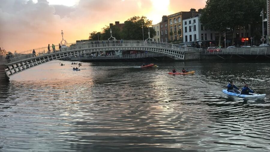 Dublin: Music Under the Bridges Kayaking Tour - Starting between the Ha’penny and O’Connell bridges