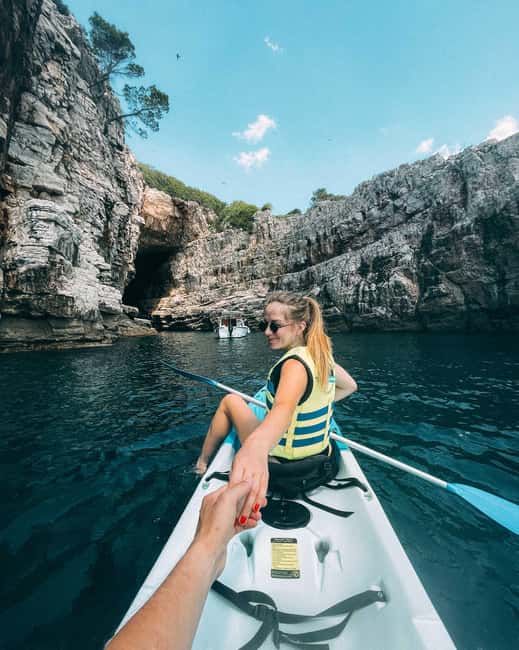 Dubrovnik: Kayak Rental - Betina Cave for swimming and a short beach stop