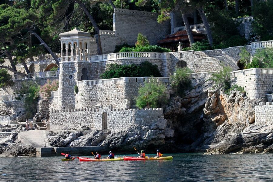 Dubrovnik: Sea Kayaking Tour - Guides, safety, and the feel of the group