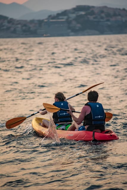 Dubrovnik: Sunset Kayaking and Snorkeling Tour - What to bring and what to leave behind