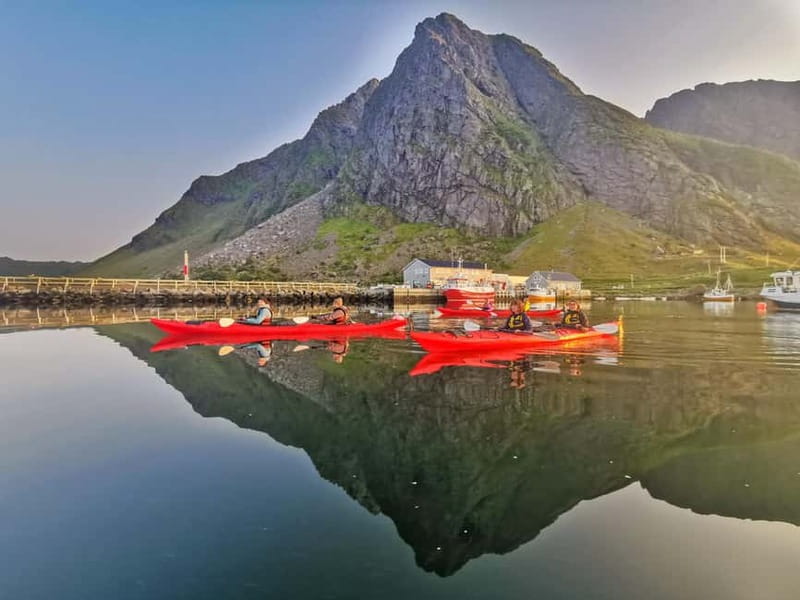 Eggum Lofoten: Kayaking Tour in Lofoten with Snacks - Guides who keep the mood relaxed and safe