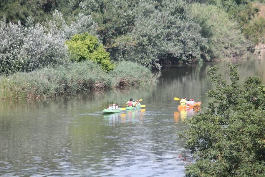 Empuriabrava: kayak trip - Who will get the most from this Empuriabrava outing