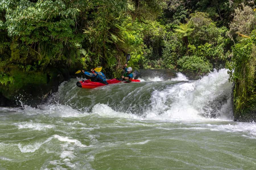 Epic Tandem Kayak Tour down the Kaituna River Waterfalls - Getting Comfortable Before the Rapids