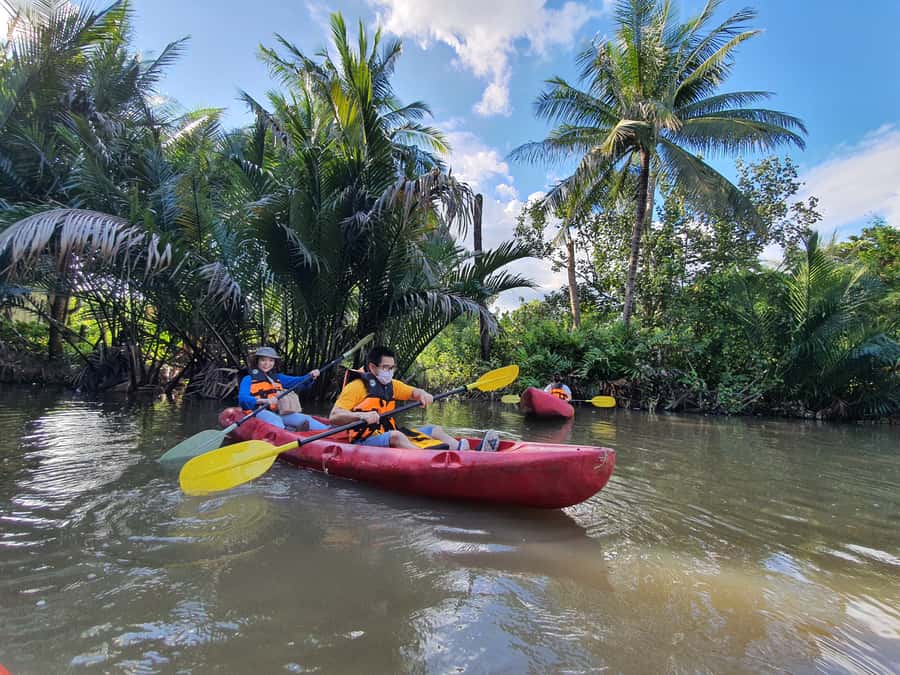 Explore Bangkok jungle by bike, kayak & boat - small group - Farms, parks, markets, and local snacks