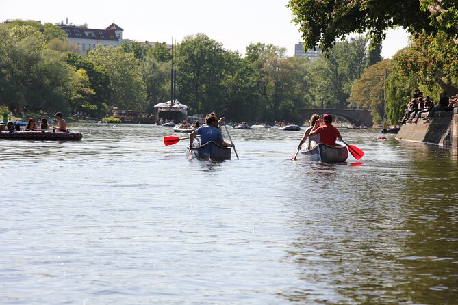 Explore Berlin by canoe - What this canoe tour really offers